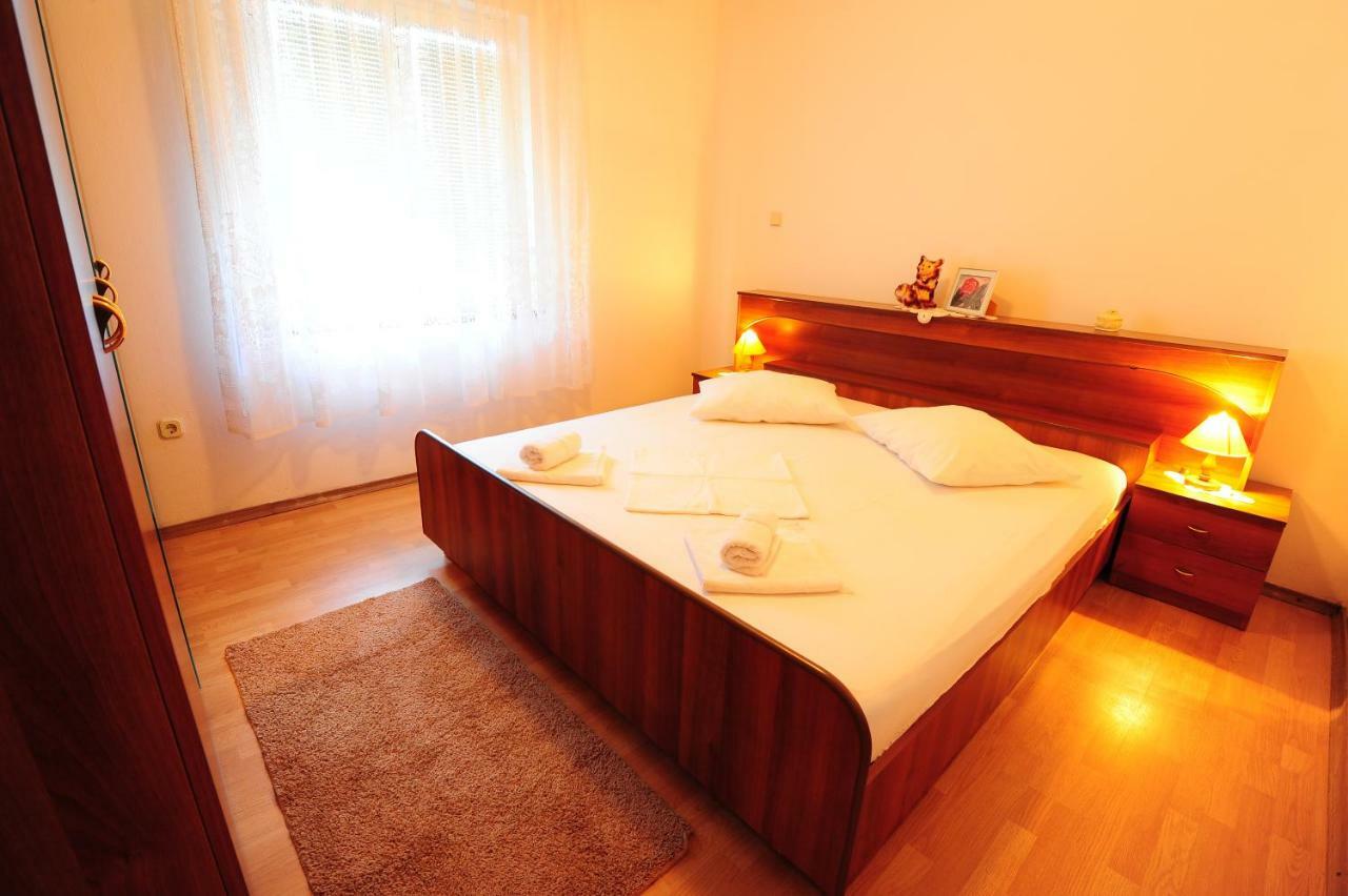 Apartmani Margeta Rab Town Exterior foto